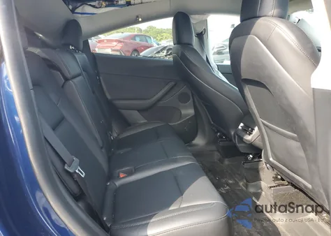 2022 Tesla Model Y from USA, damaged, VIN 7SAYGDEE9NF447853